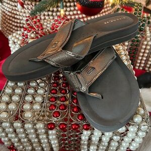 NWOT COACH Grey Silver Sandals 6.5